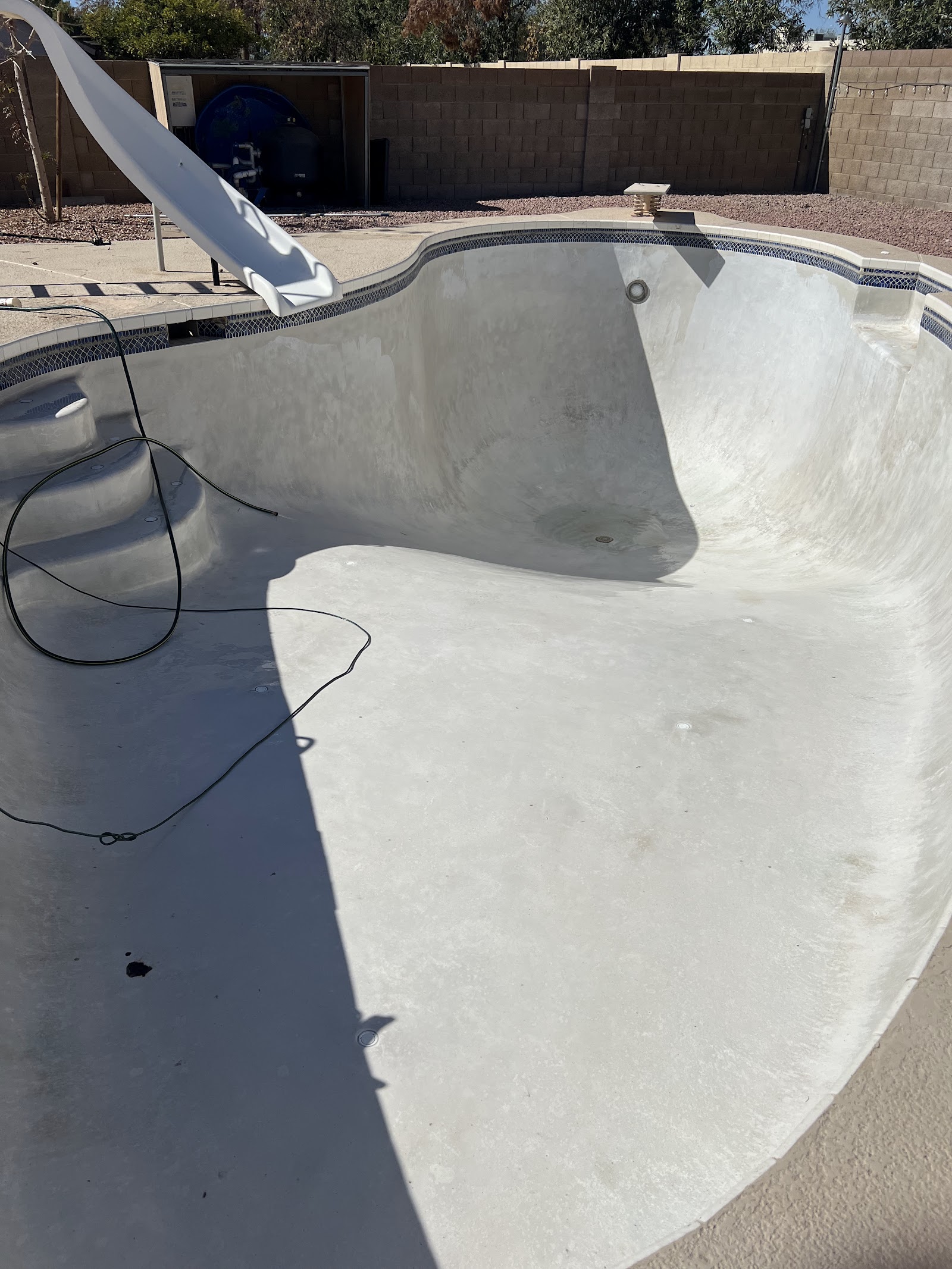 Weekly Pool Cleaning photo 3