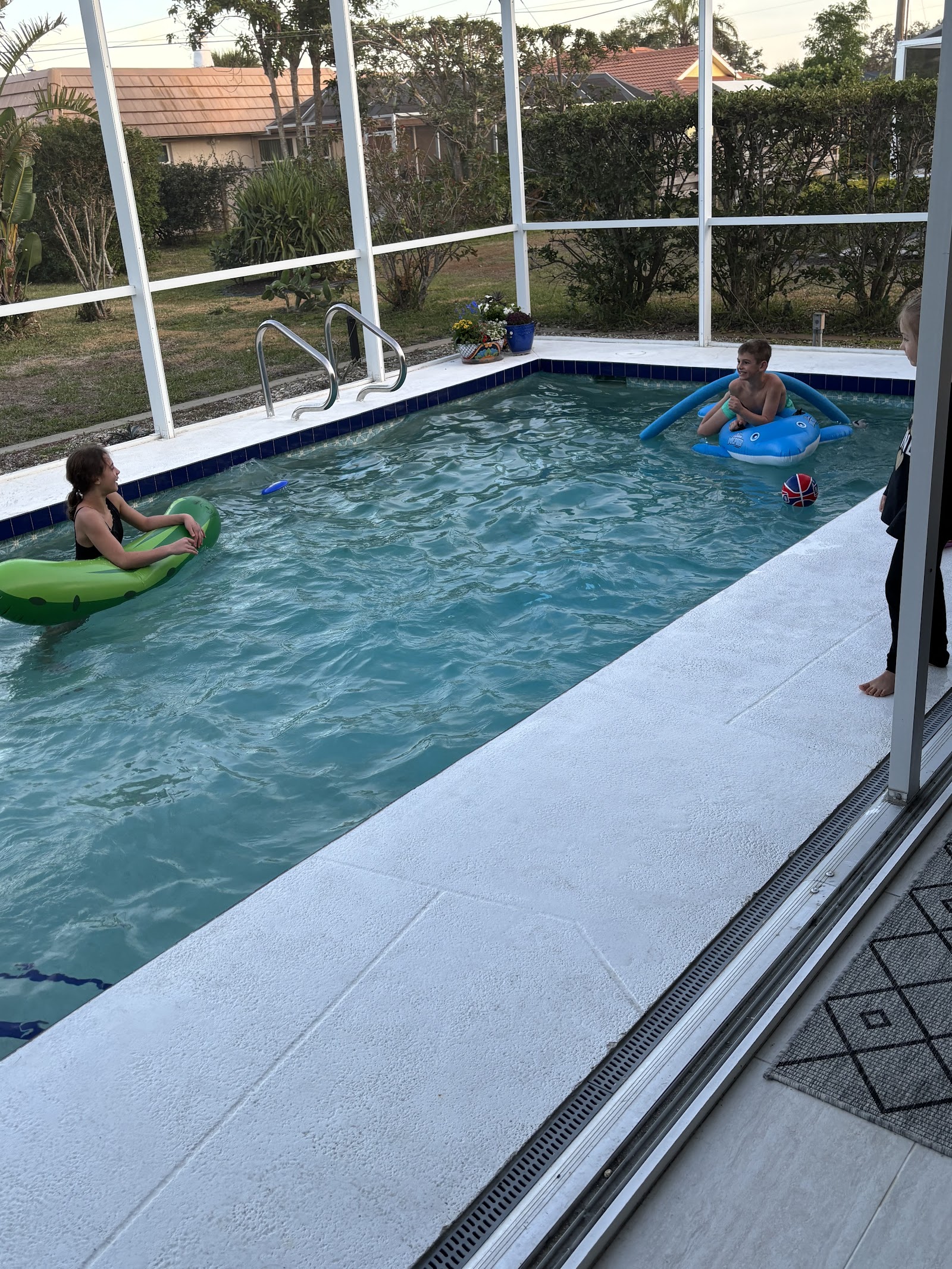 Weekly Pool Cleaning photo 3