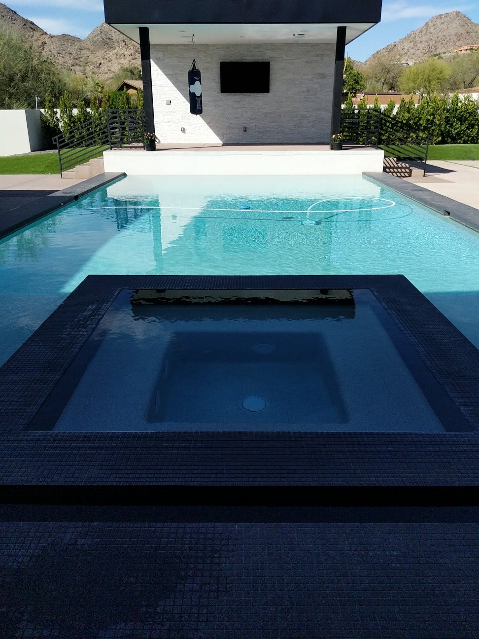 Weekly Pool Cleaning photo 5